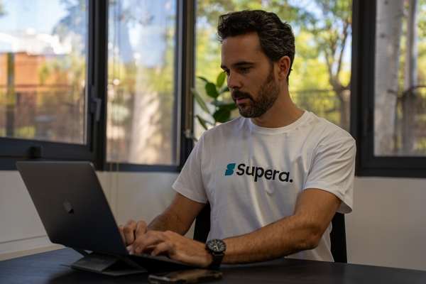 academia oposiciones Supera